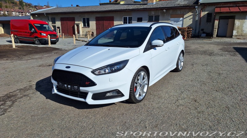 Ford Focus ST 