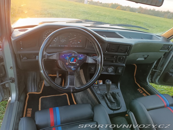 BMW 5 E28/M5 1988