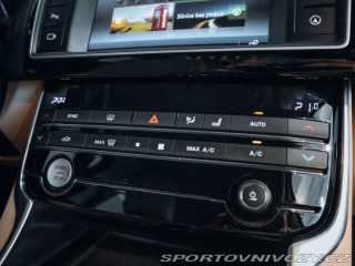 Jaguar XE 2.0D Performance, Automat 2015