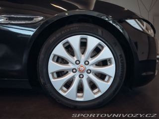 Jaguar XE 2.0D Performance, Automat 2015