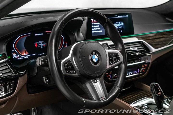BMW M5 M550i xDrive Individual M 2020