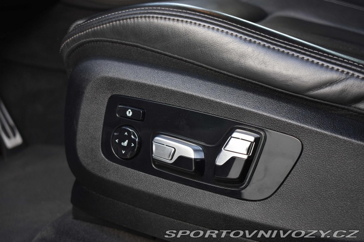 BMW X7 ///M50i TAŽNÉ*7.MÍST*LASE 2019