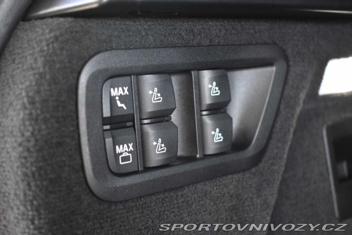 BMW X7 ///M50i TAŽNÉ*7.MÍST*LASE 2019