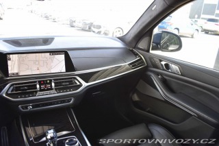 BMW X7 ///M50i TAŽNÉ*7.MÍST*LASE 2019