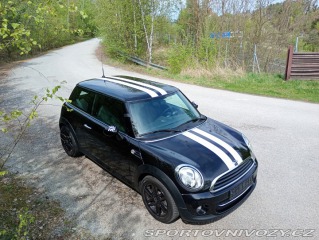 Mini One 1.6i  /72 kW/. 2013