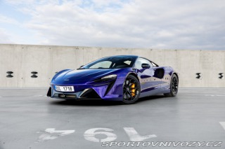 McLaren Artura 2023