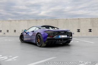 McLaren Artura 2023