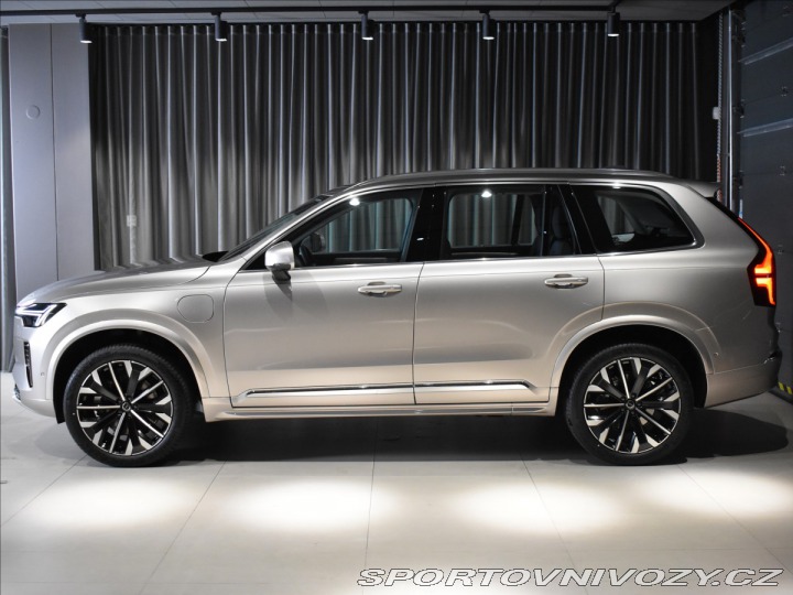 Volvo Ostatní modely XC90 2,0 T8 AWD Ultra Bright 2025