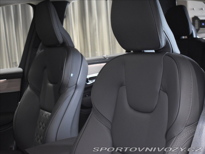 Volvo Ostatní modely XC90 2,0 T8 AWD Ultra Bright 2025