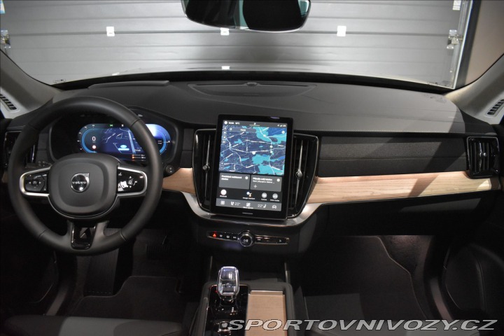 Volvo Ostatní modely XC90 2,0 T8 AWD Ultra Bright 2025