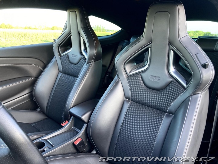 Opel Astra OPC 2,0 Turbo 206kW 2012