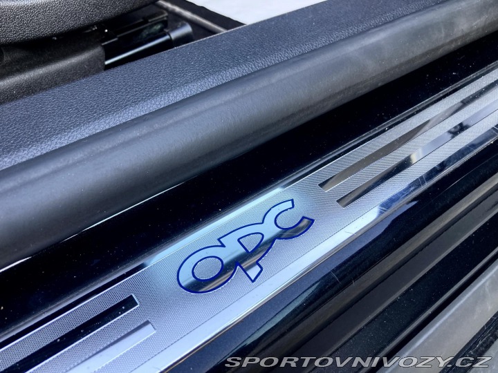 Opel Astra OPC 2,0 Turbo 206kW 2012