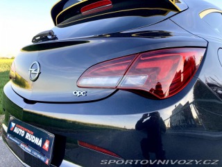 Opel Astra OPC 2,0 Turbo 206kW 2012