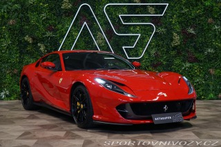 Ferrari 812 Superfast Pas-Display Lif