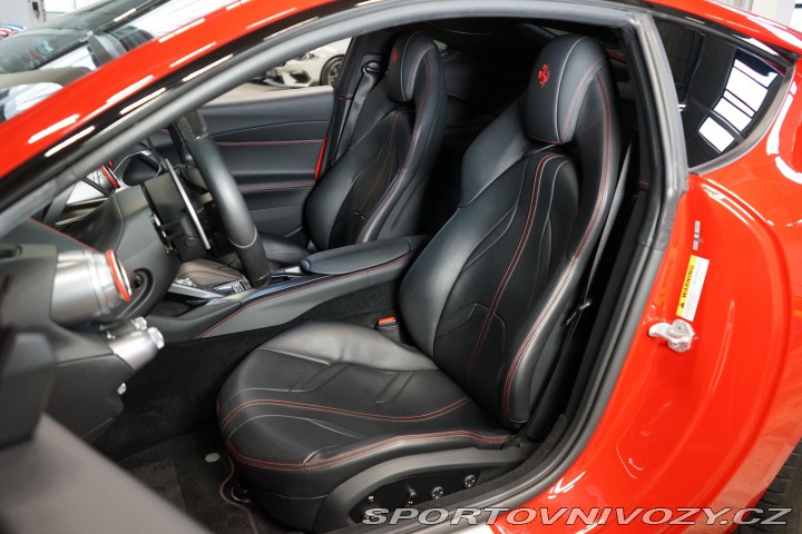 Ferrari 812 Superfast Pas-Display Lif 2019