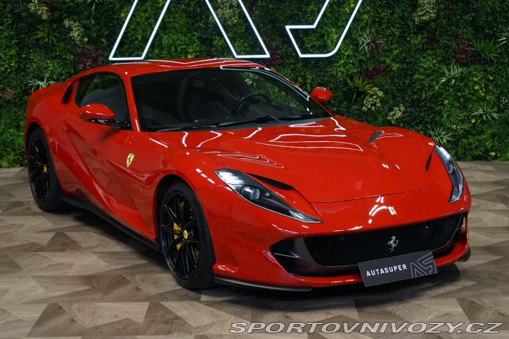 Ferrari 812 Superfast Pas-Display Lif 2019