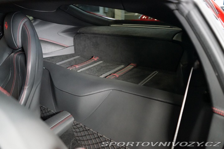 Ferrari 812 Superfast Pas-Display Lif 2019