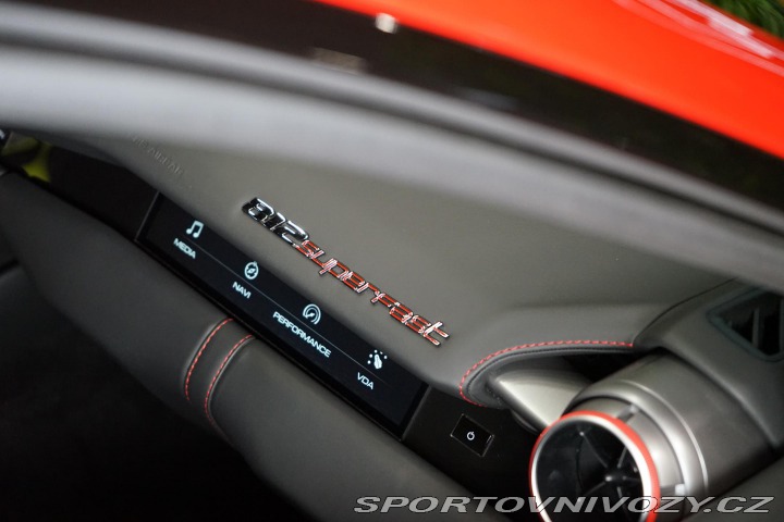 Ferrari 812 Superfast Pas-Display Lif 2019