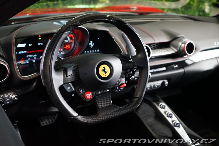 Ferrari 812 Superfast Pas-Display Lif 2019