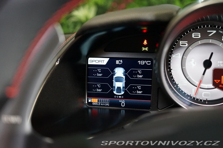 Ferrari 812 Superfast Pas-Display Lif 2019