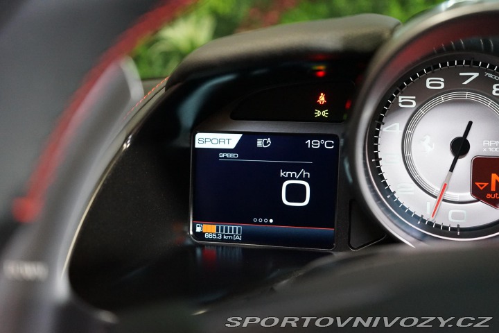 Ferrari 812 Superfast Pas-Display Lif 2019
