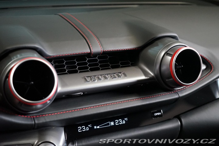 Ferrari 812 Superfast Pas-Display Lif 2019