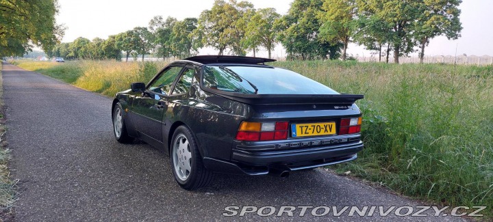 Porsche 944 S2 1989