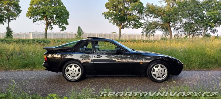 Porsche 944 S2 1989