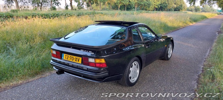 Porsche 944 S2 1989