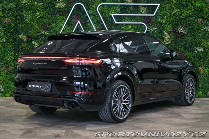 Porsche Cayenne Turbo Coupé Burmester Zár 2019