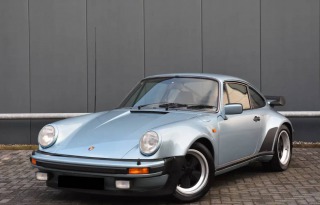Porsche  930 3.3 Turbo