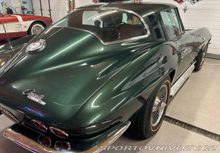 Chevrolet Corvette C2 Sting Ray 1965