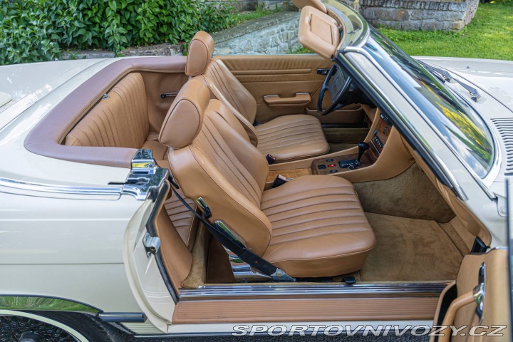 Mercedes-Benz SL 560 SL R107 1986