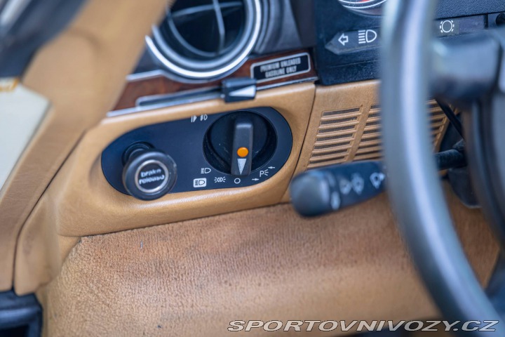 Mercedes-Benz SL 560 SL R107 1986