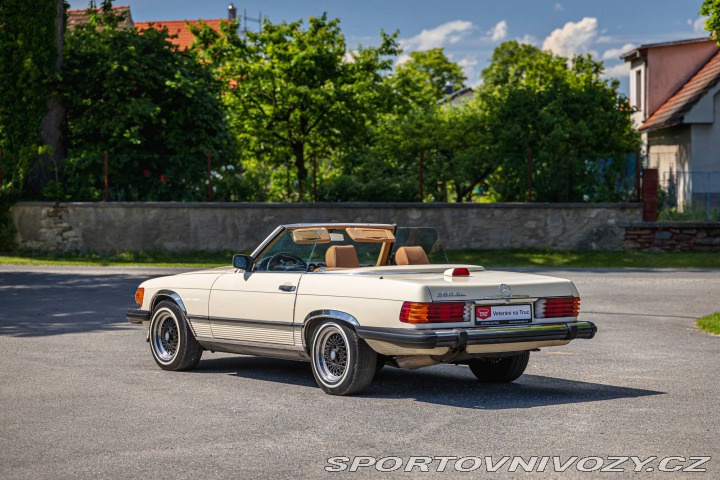 Mercedes-Benz SL 560 SL R107 1986