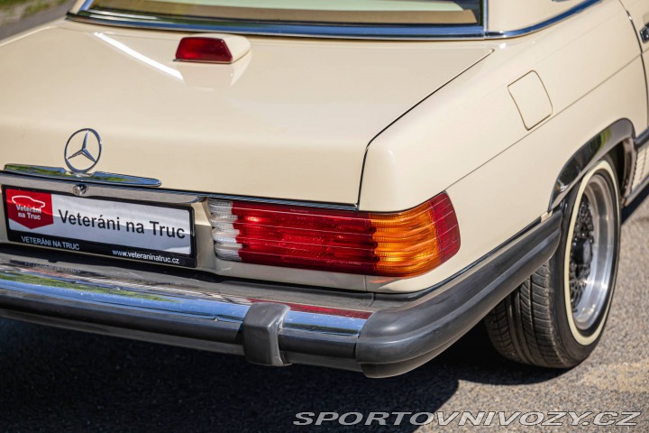 Mercedes-Benz SL 560 SL R107 1986