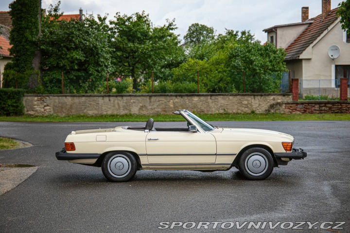 Mercedes-Benz SL 380 R107 1985