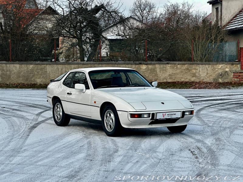 Porsche 924 924S