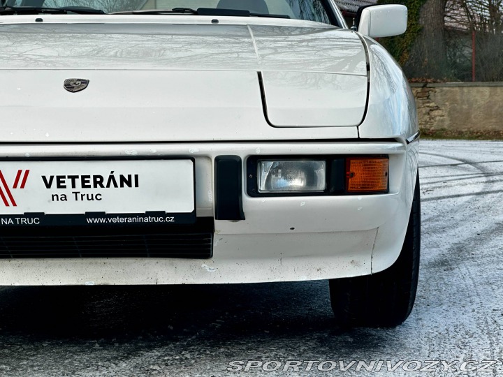 Porsche 924 924S 1986