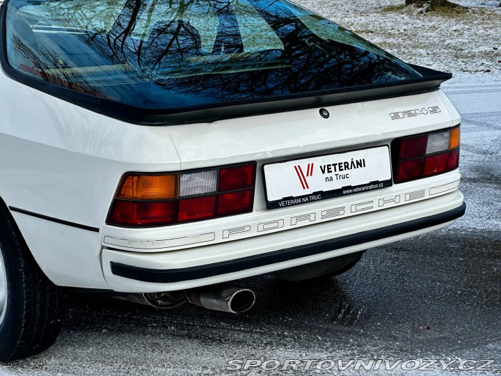 Porsche 924 924S 1986