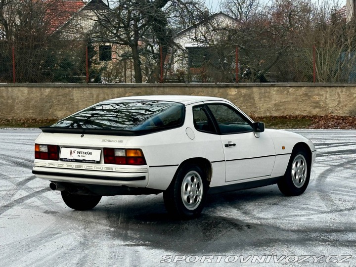 Porsche 924 924S 1986