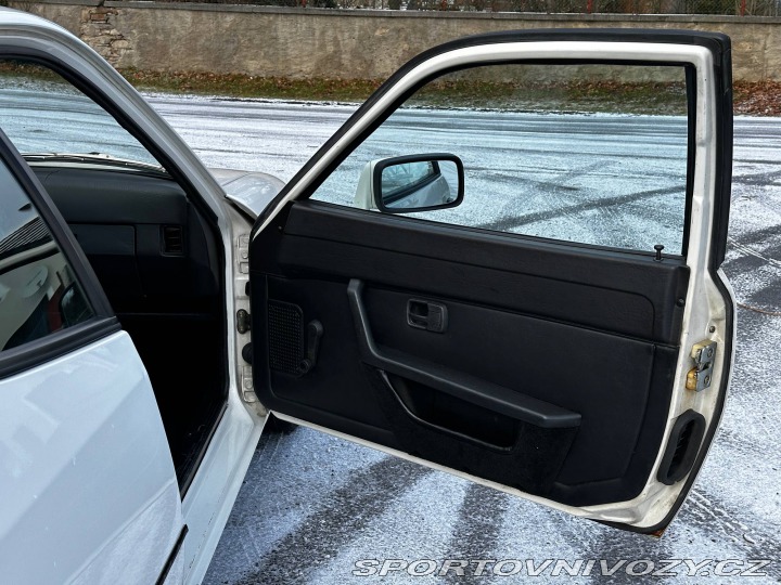Porsche 924 924S 1986