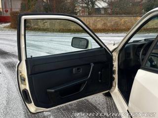 Porsche 924 924S 1986