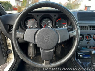 Porsche 924 924S 1986