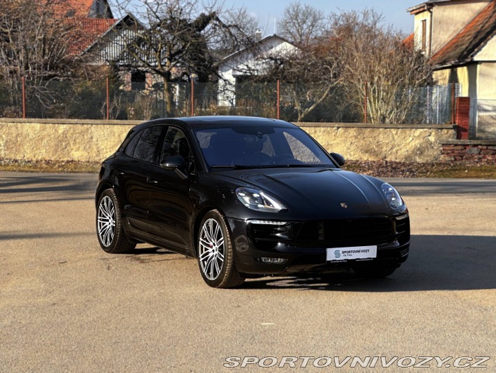 Porsche Macan Turbo 2016