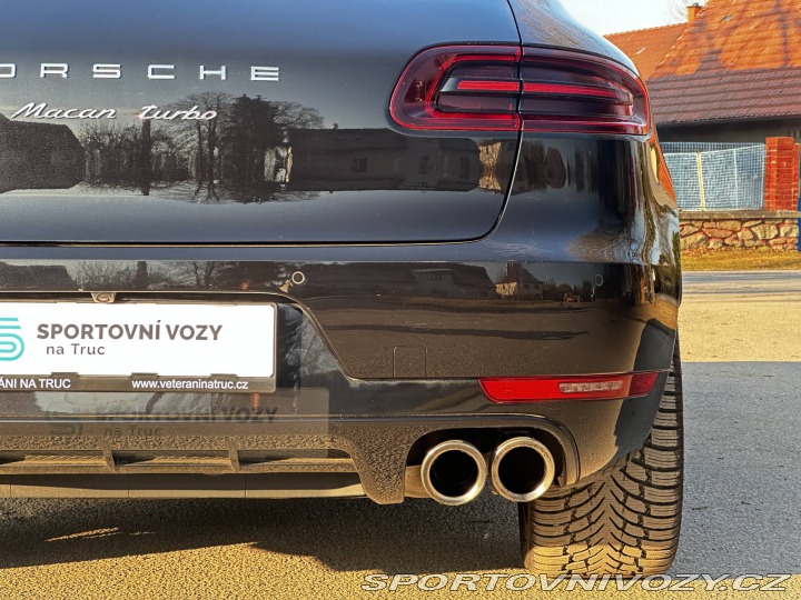 Porsche Macan Turbo 2016