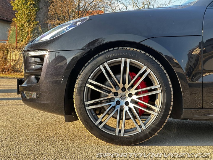 Porsche Macan Turbo 2016