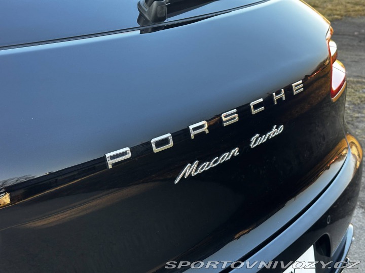 Porsche Macan Turbo 2016
