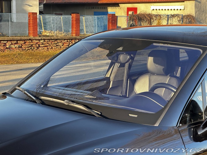 Porsche Macan Turbo 2016