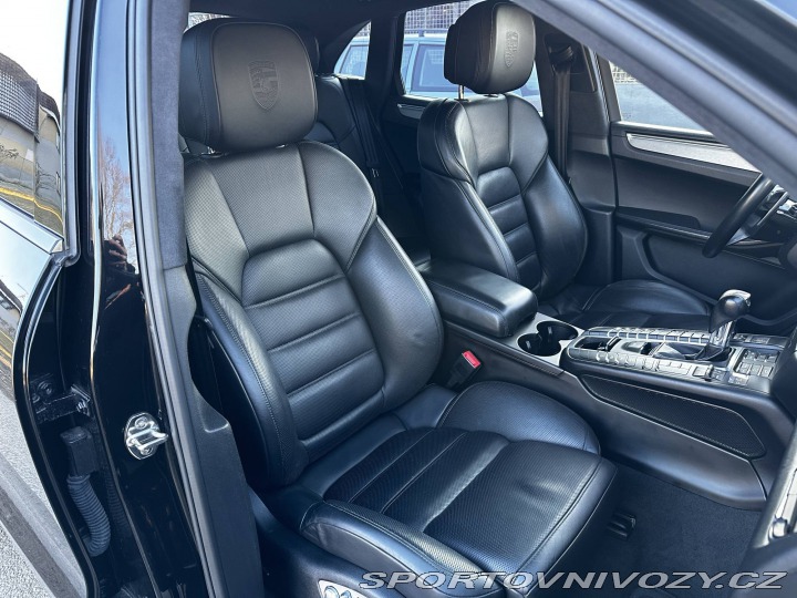 Porsche Macan Turbo 2016